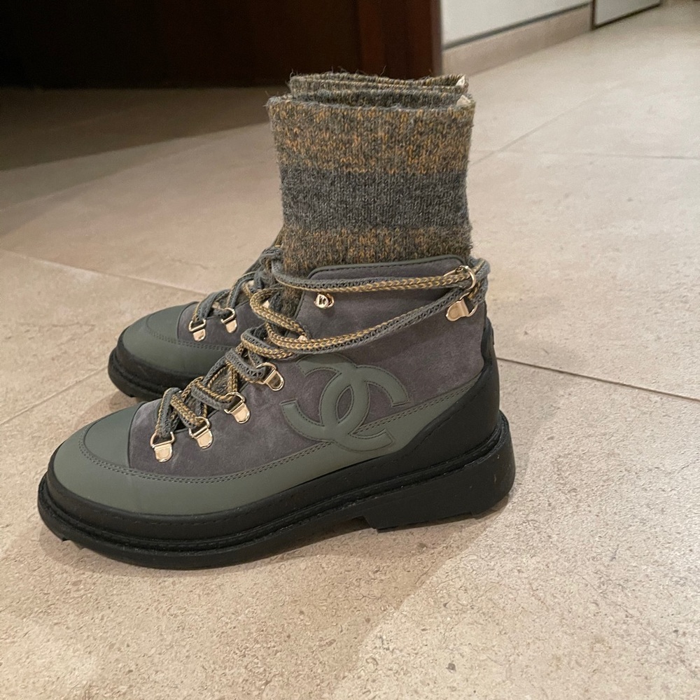 WORN ONCE CHANEL knit boots - Picture 3 of 5